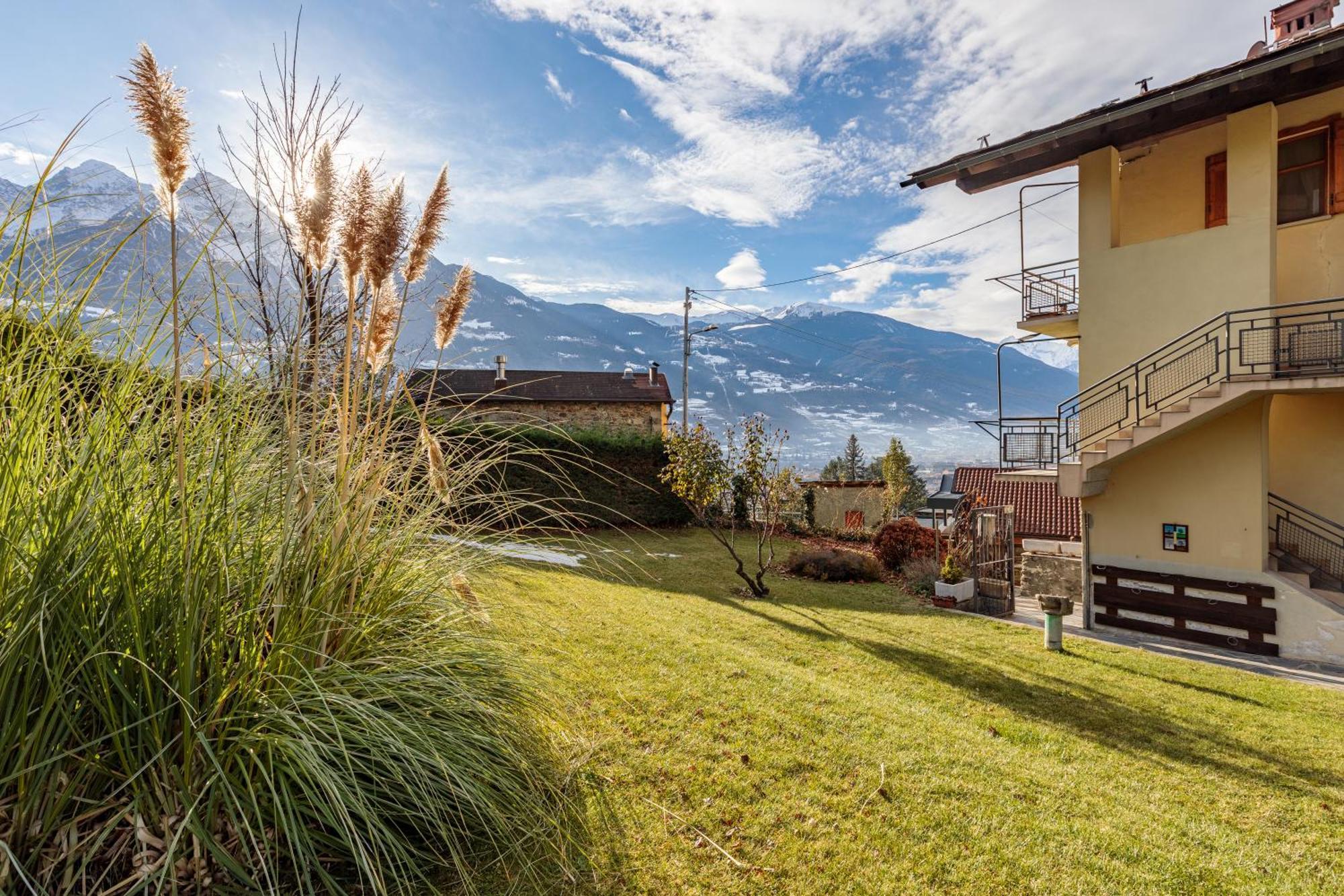 Lo Mitcho De Pouisse Apartment Aosta Exterior foto