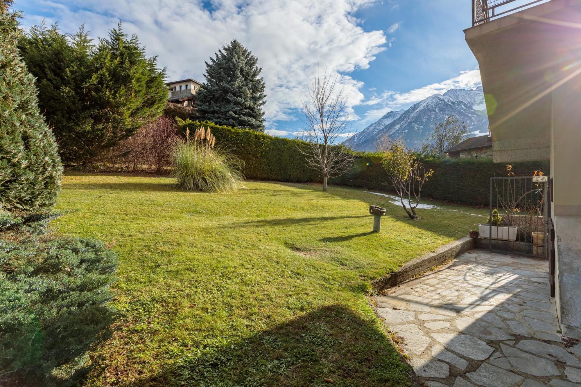 Lo Mitcho De Pouisse Apartment Aosta Exterior foto
